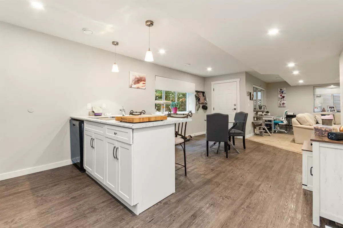 Backyard Photo of 5583 Thom Creek Drive, Sardis, BC