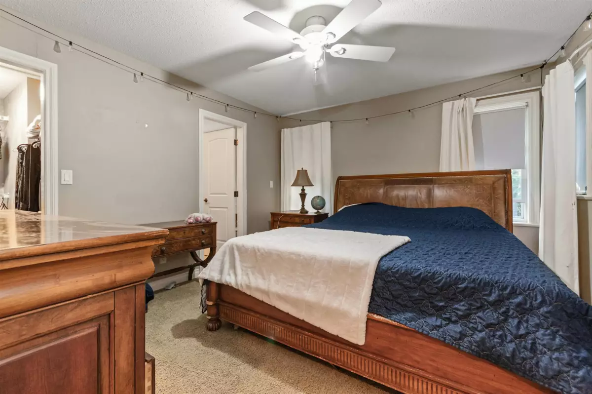 Bedroom 2 Photo of 5583 Thom Creek Drive, Sardis, BC