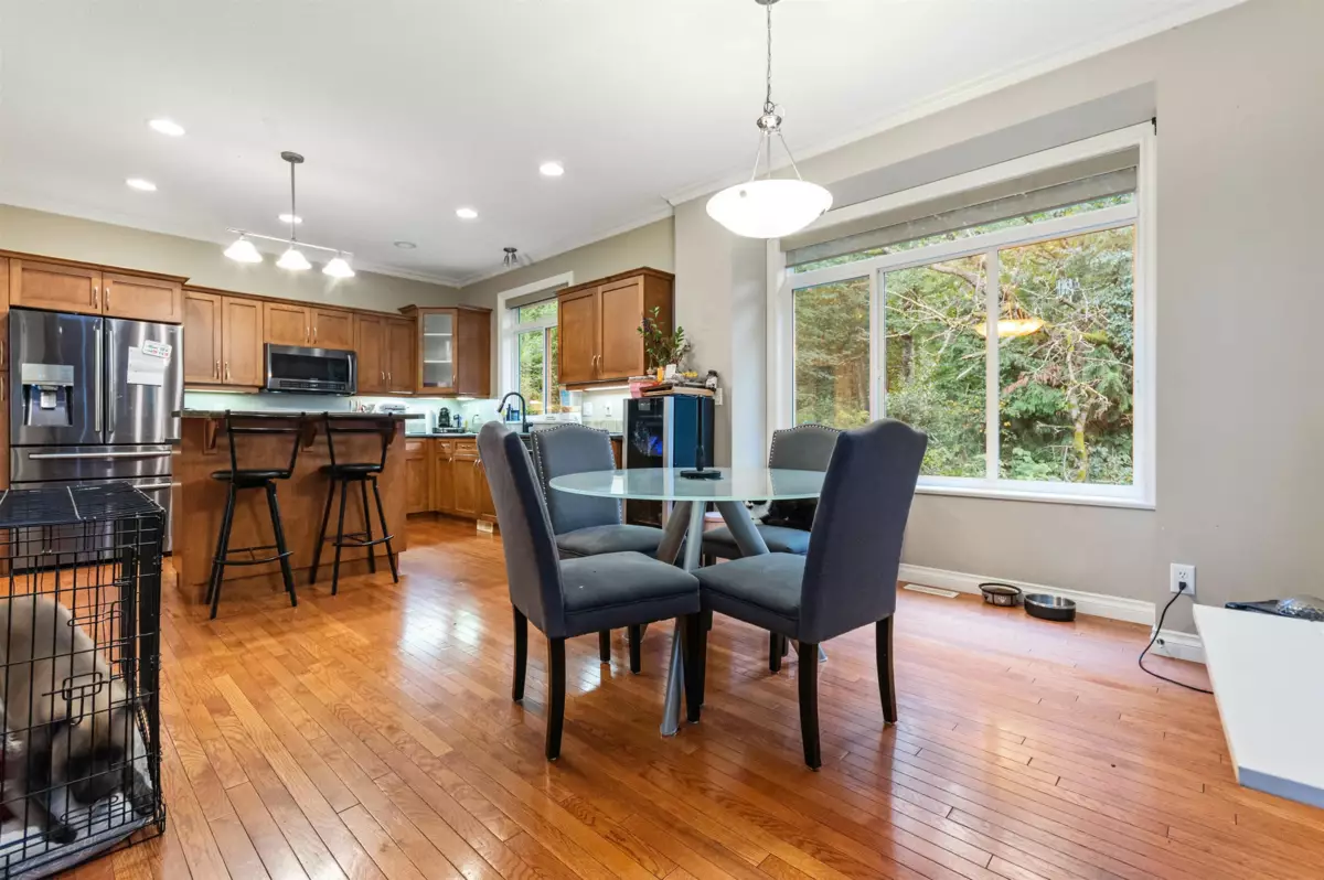 Breakfast Nook Photo of 5583 Thom Creek Drive, Sardis, BC