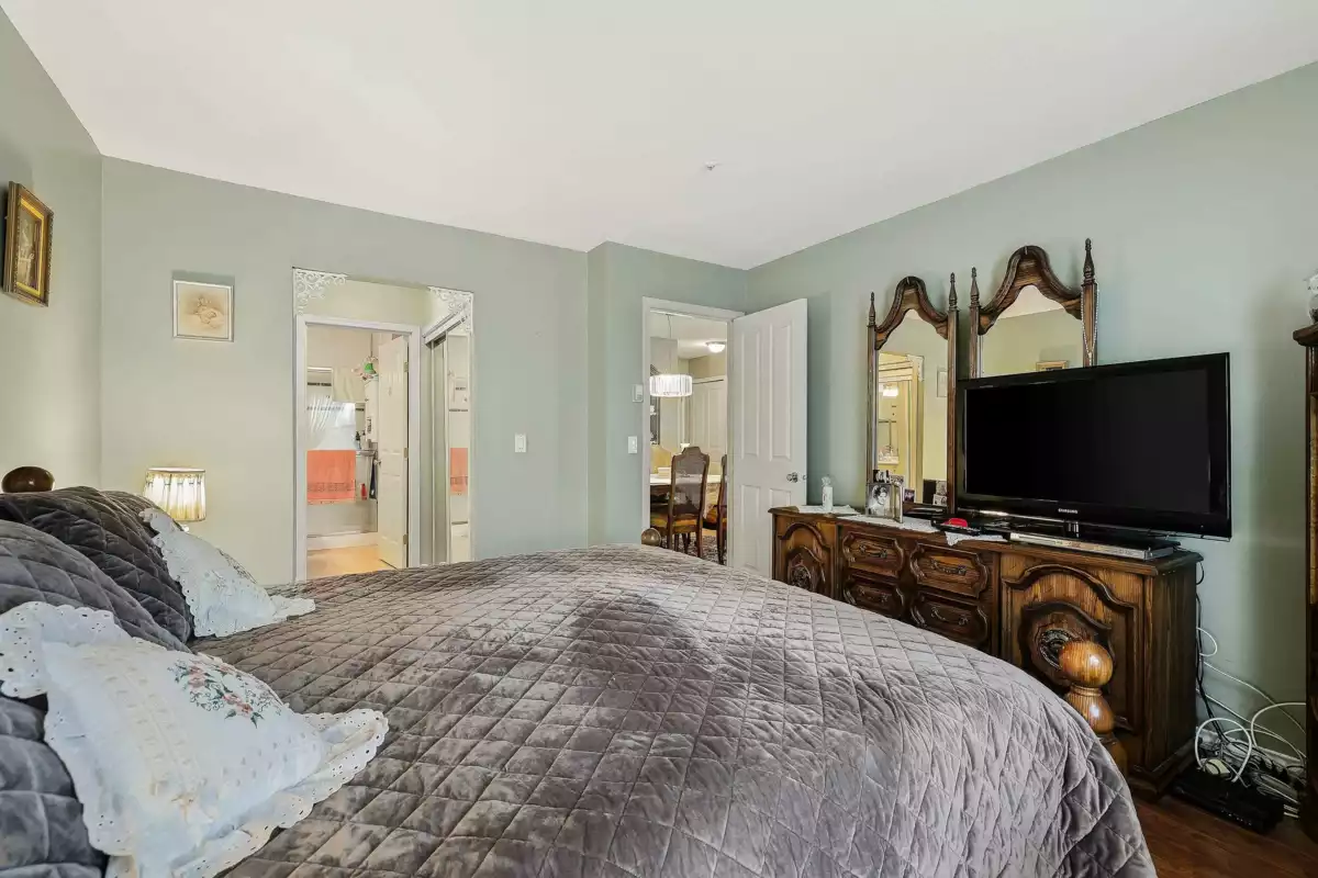 Bedroom 3 Photo of 408 7435 121a Street, Surrey, BC