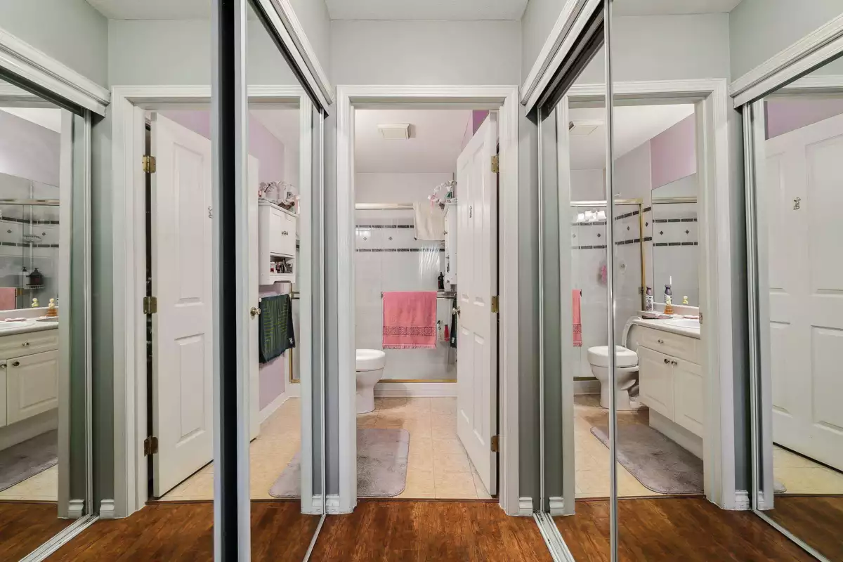 Bedroom 4 Photo of 408 7435 121a Street, Surrey, BC