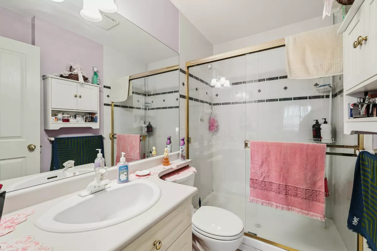Guest Bathroom Photo of 408 7435 121a Street, Surrey, BC