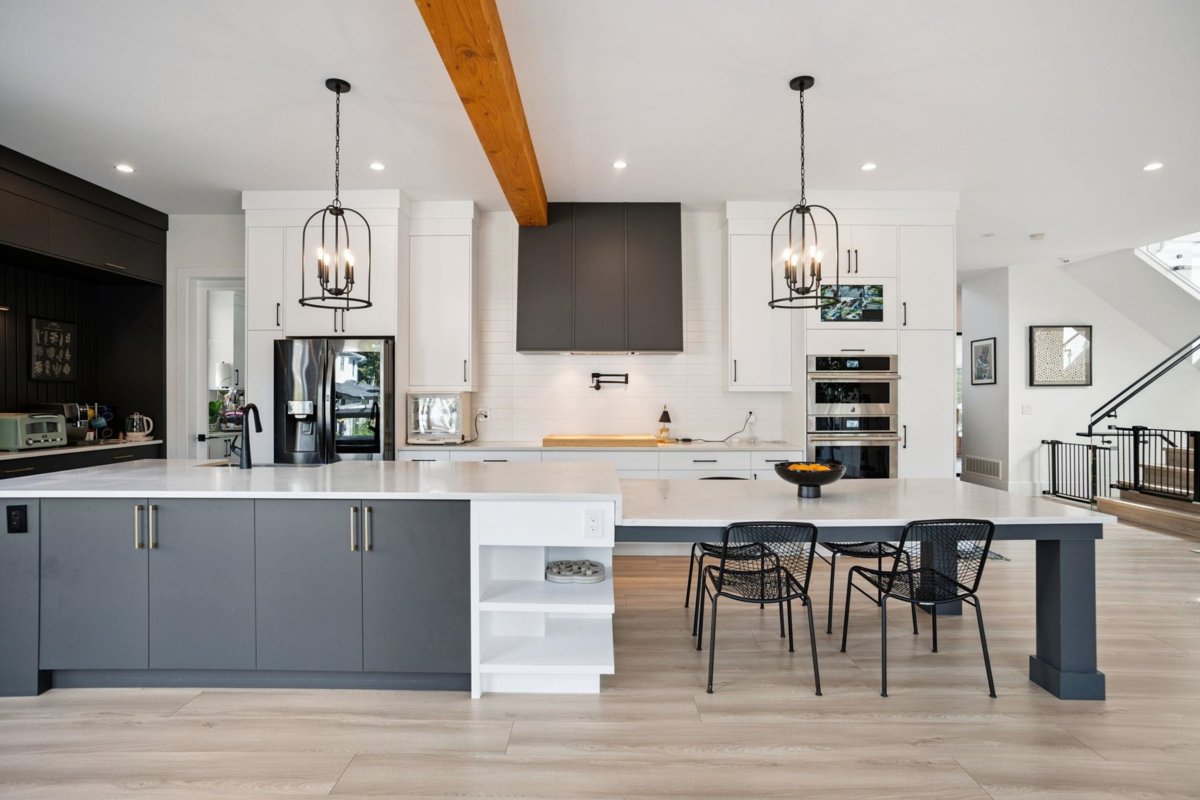 Walk-In Closet Photo of 2811 202a Street, Langley, BC