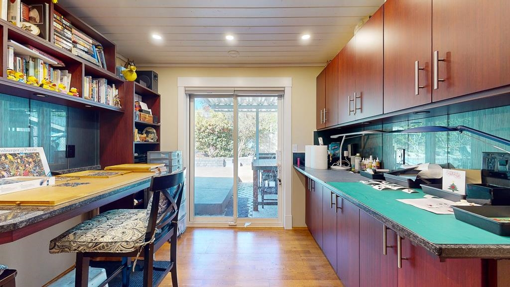 Hallway Photo of 6166 Norwest Bay Road, Sechelt, BC