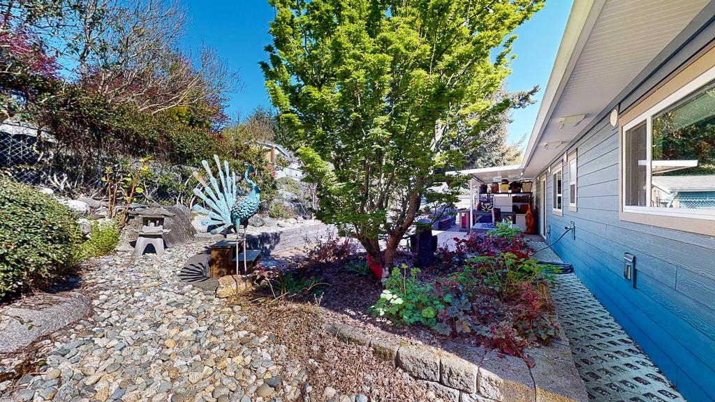 Outdoor Deck Photo of 6166 Norwest Bay Road, Sechelt, BC