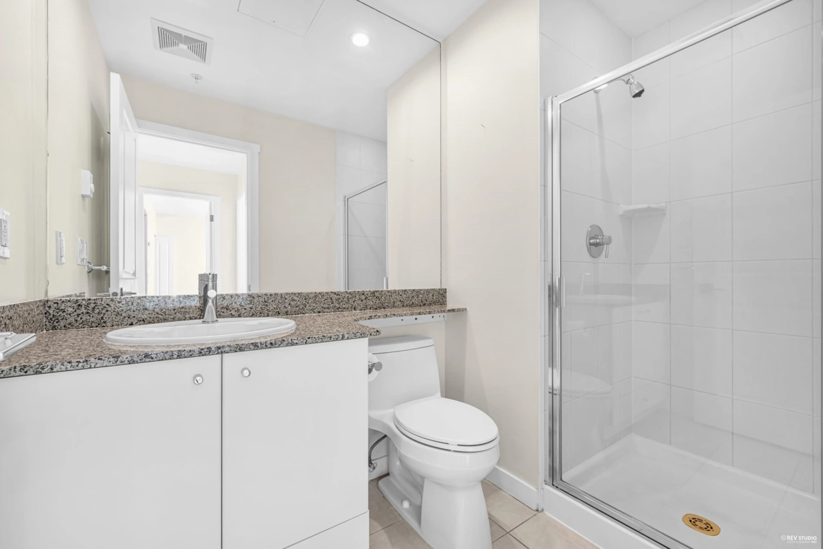 Entry Foyer Photo of 1905 5088 Kwantlen Street, Richmond, BC