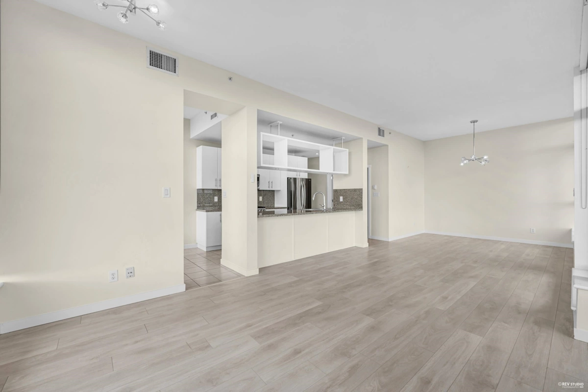 Kitchen Photo of 1905 5088 Kwantlen Street, Richmond, BC