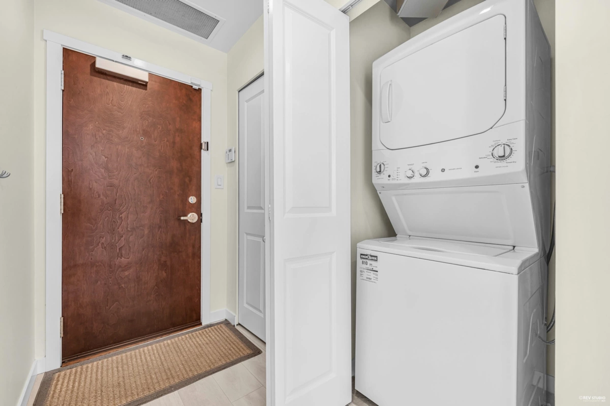 Staircase Photo of 1905 5088 Kwantlen Street, Richmond, BC