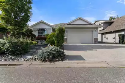 44683 Riverwood Crescent, Chilliwack, BC, Chilliwack — Single Family Residence for sale