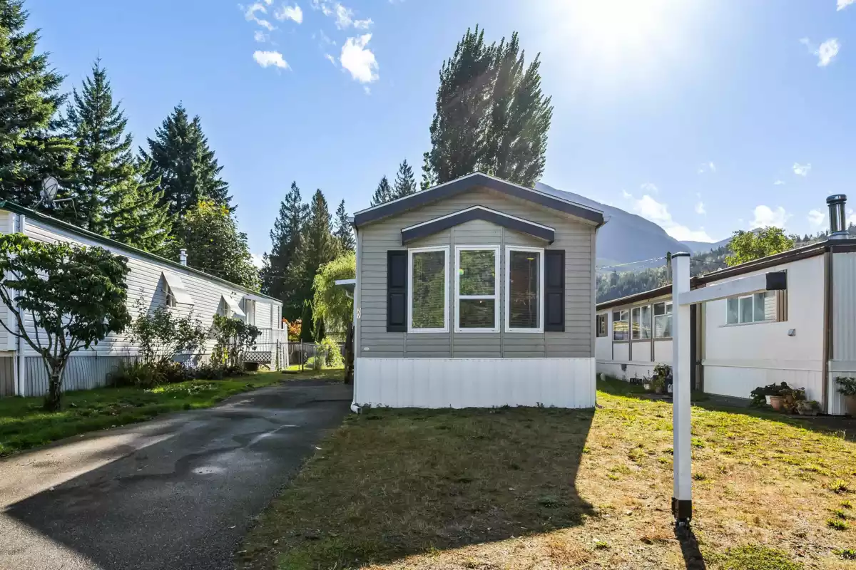 Exterior Rear Photo of 27 46484 Chilliwack Lake Road, Chilliwack, BC