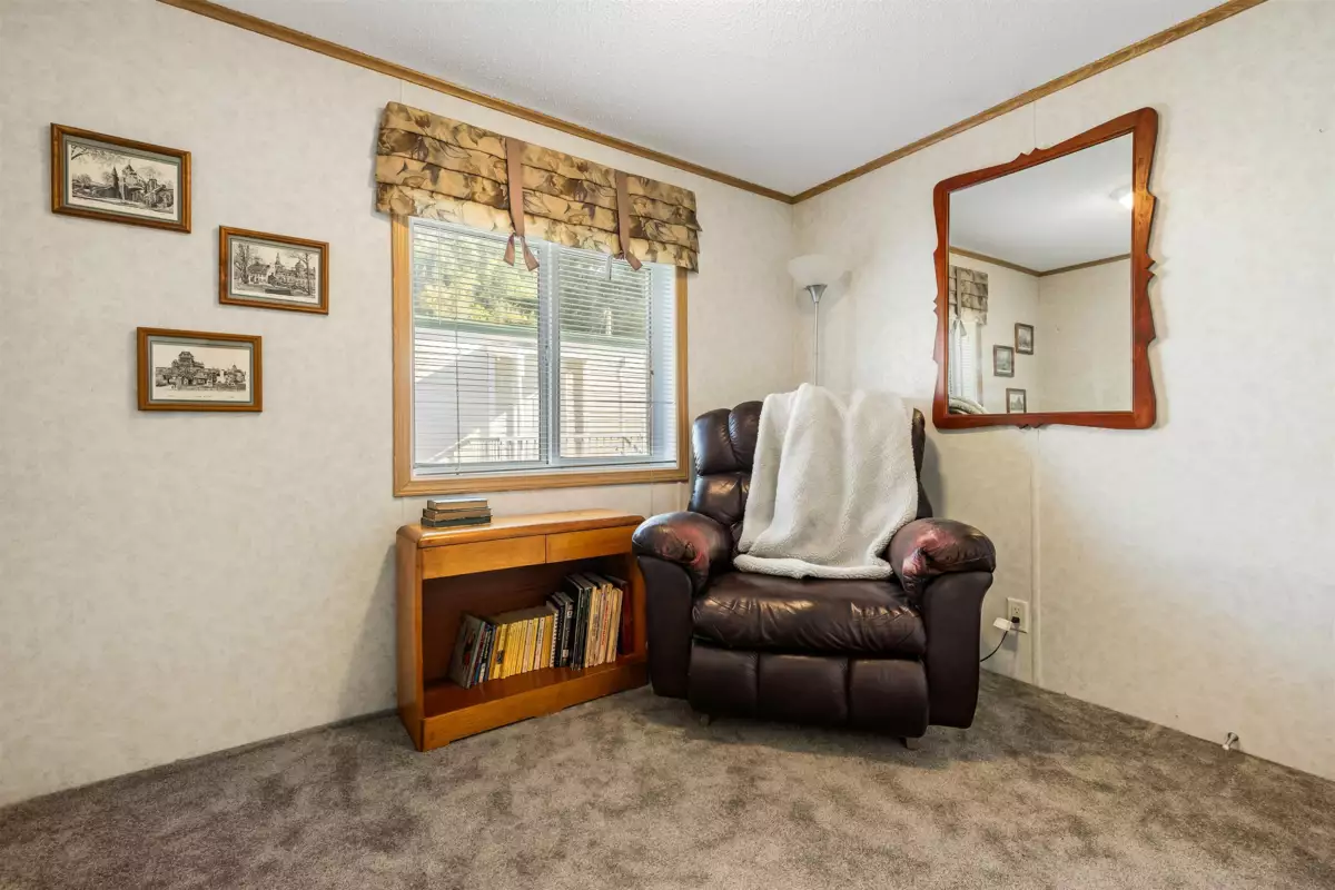Mudroom Photo of 27 46484 Chilliwack Lake Road, Chilliwack, BC