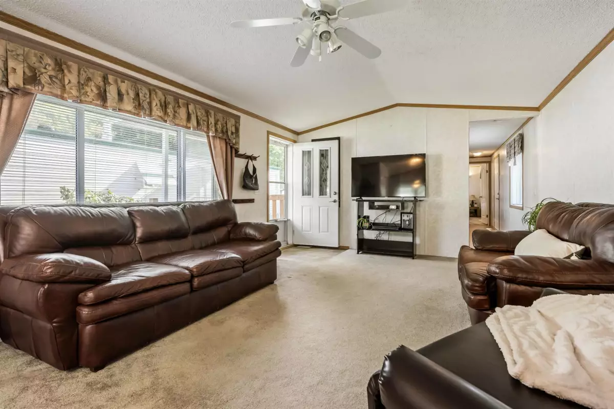 Pantry Photo of 27 46484 Chilliwack Lake Road, Chilliwack, BC