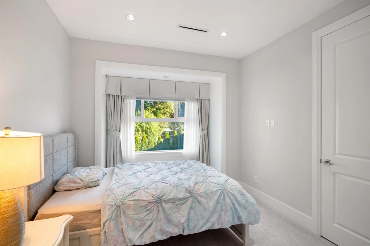 Walk-In Closet Photo of 5550 Rugby Street, Burnaby, BC