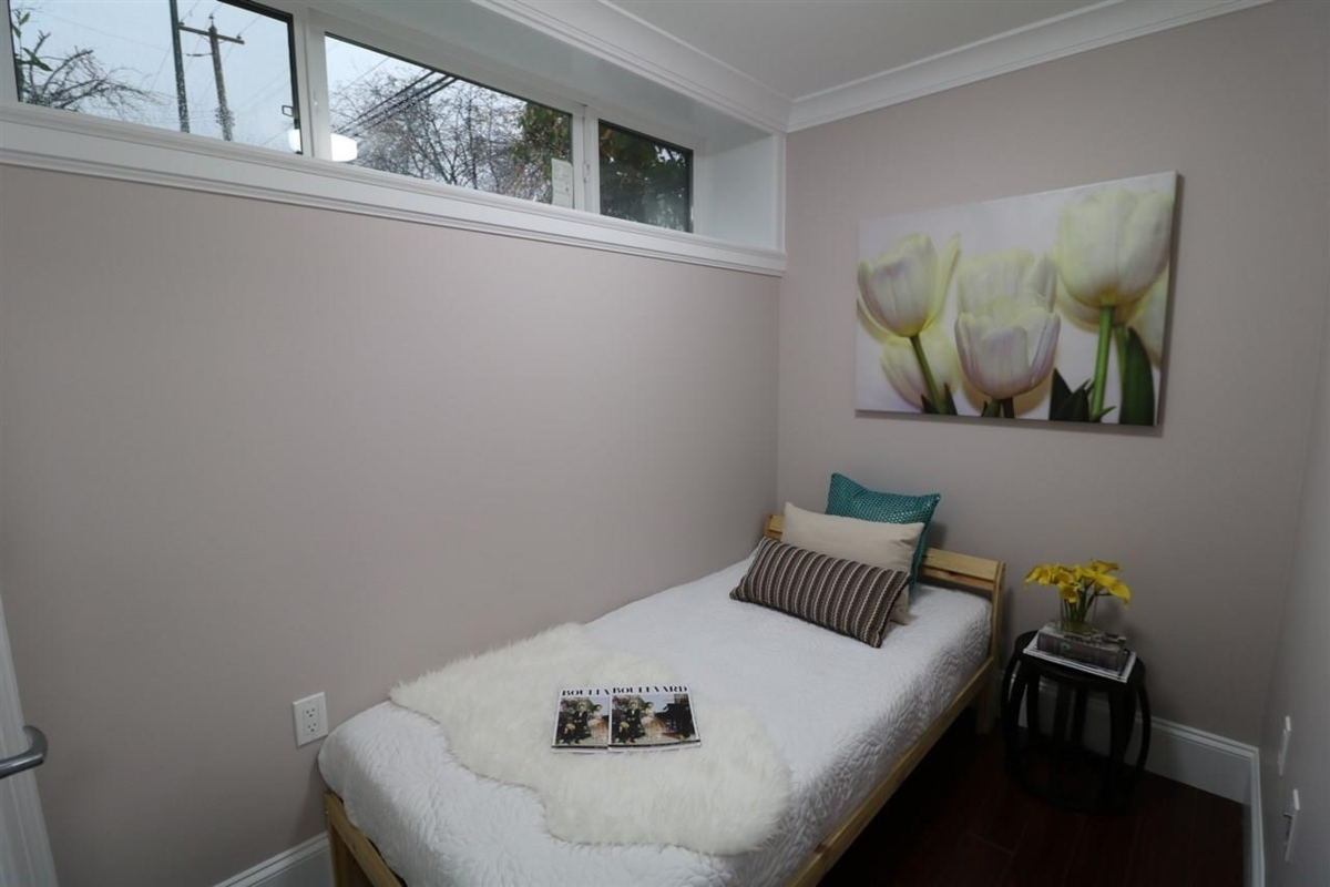 Guest Bathroom Photo of 3101 E 46th Avenue, Vancouver, BC