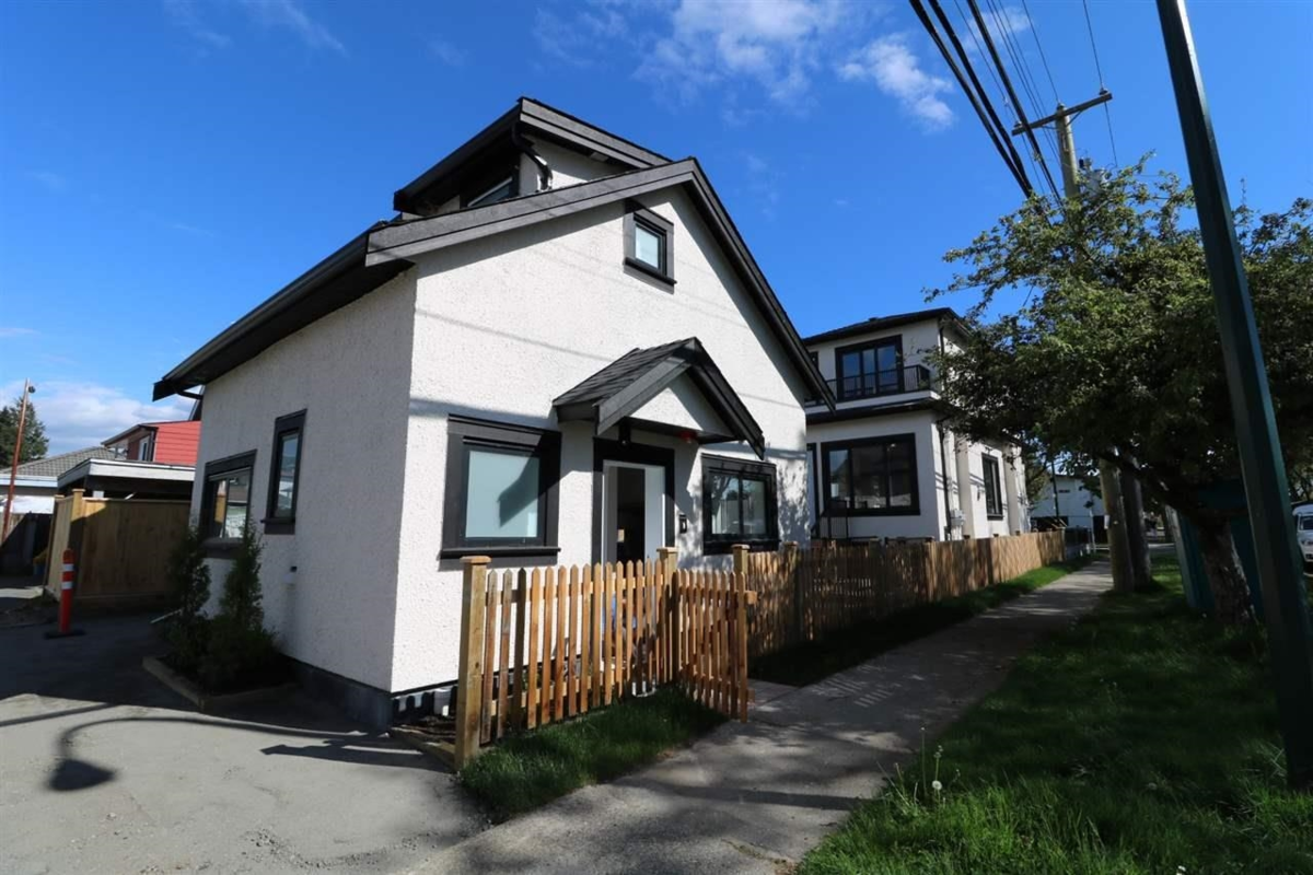 Mudroom Photo of 3101 E 46th Avenue, Vancouver, BC