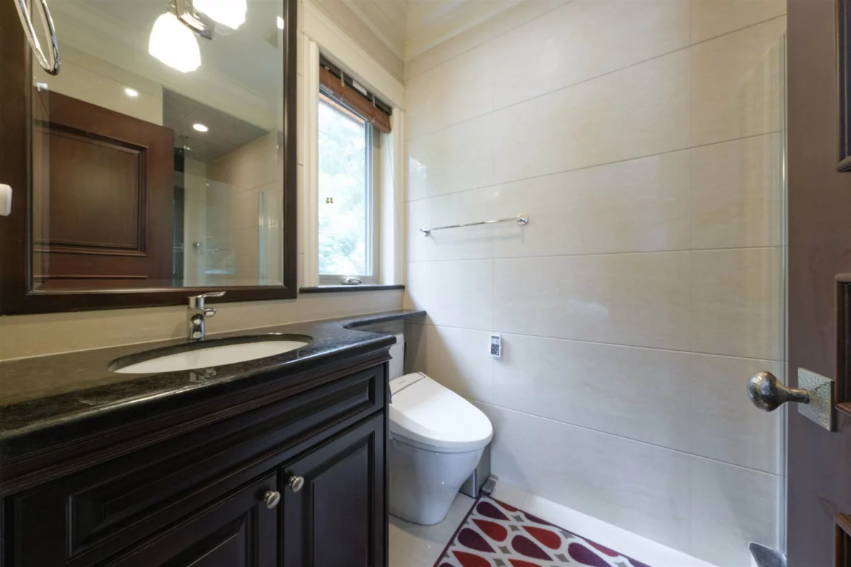 Hot Tub / Spa Photo of 2769 W 49th Avenue, Vancouver, BC