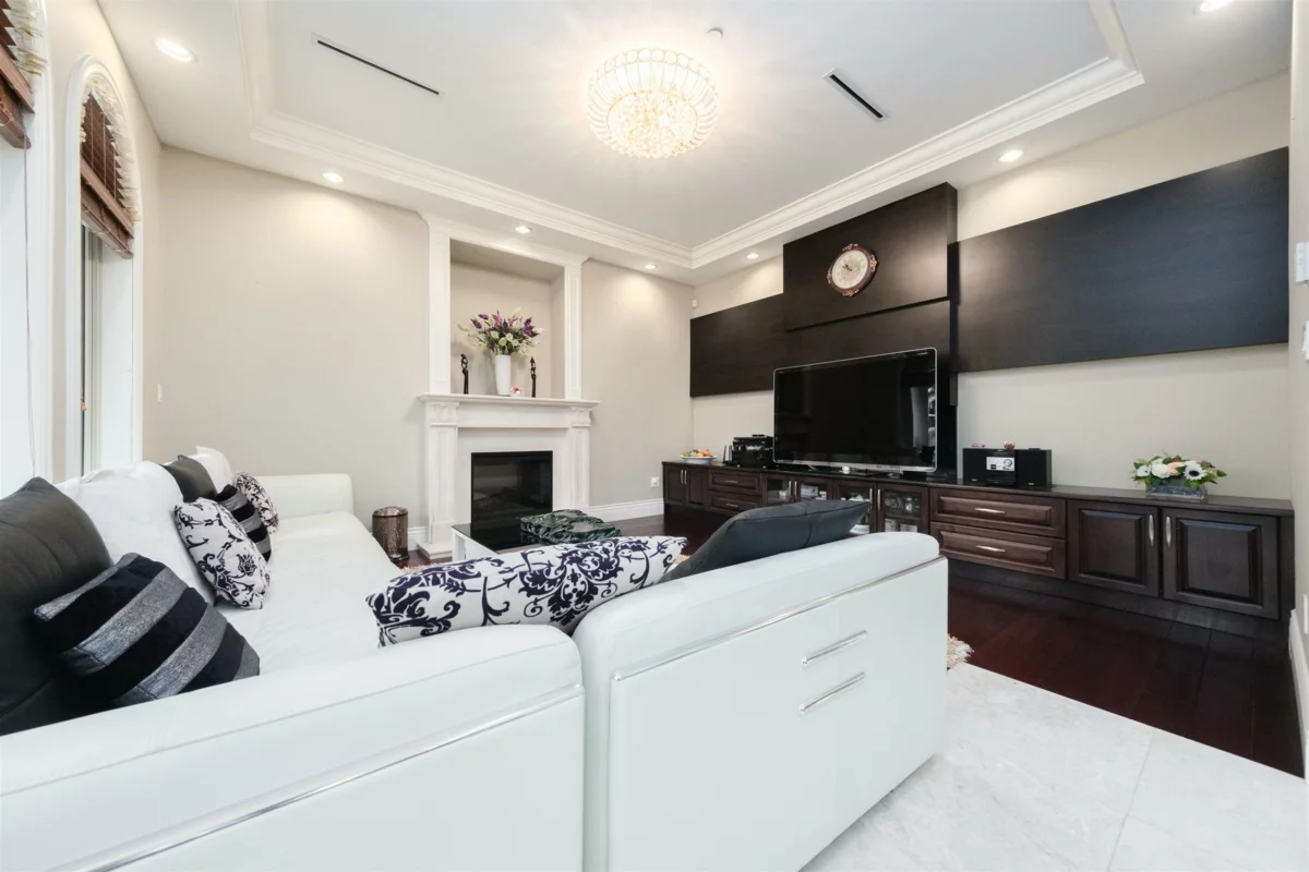 Powder Room Photo of 2769 W 49th Avenue, Vancouver, BC