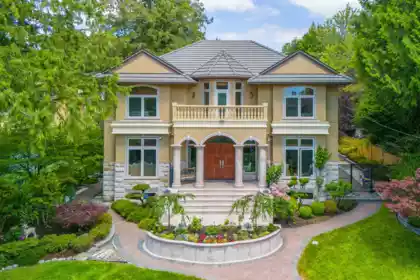 2769 W 49th Avenue, Vancouver, BC, Kerrisdale — 6 bed single family residence for sale