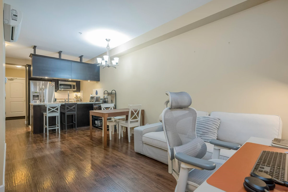 Walk-In Closet Photo of 263 8258 207a Street, Langley, BC