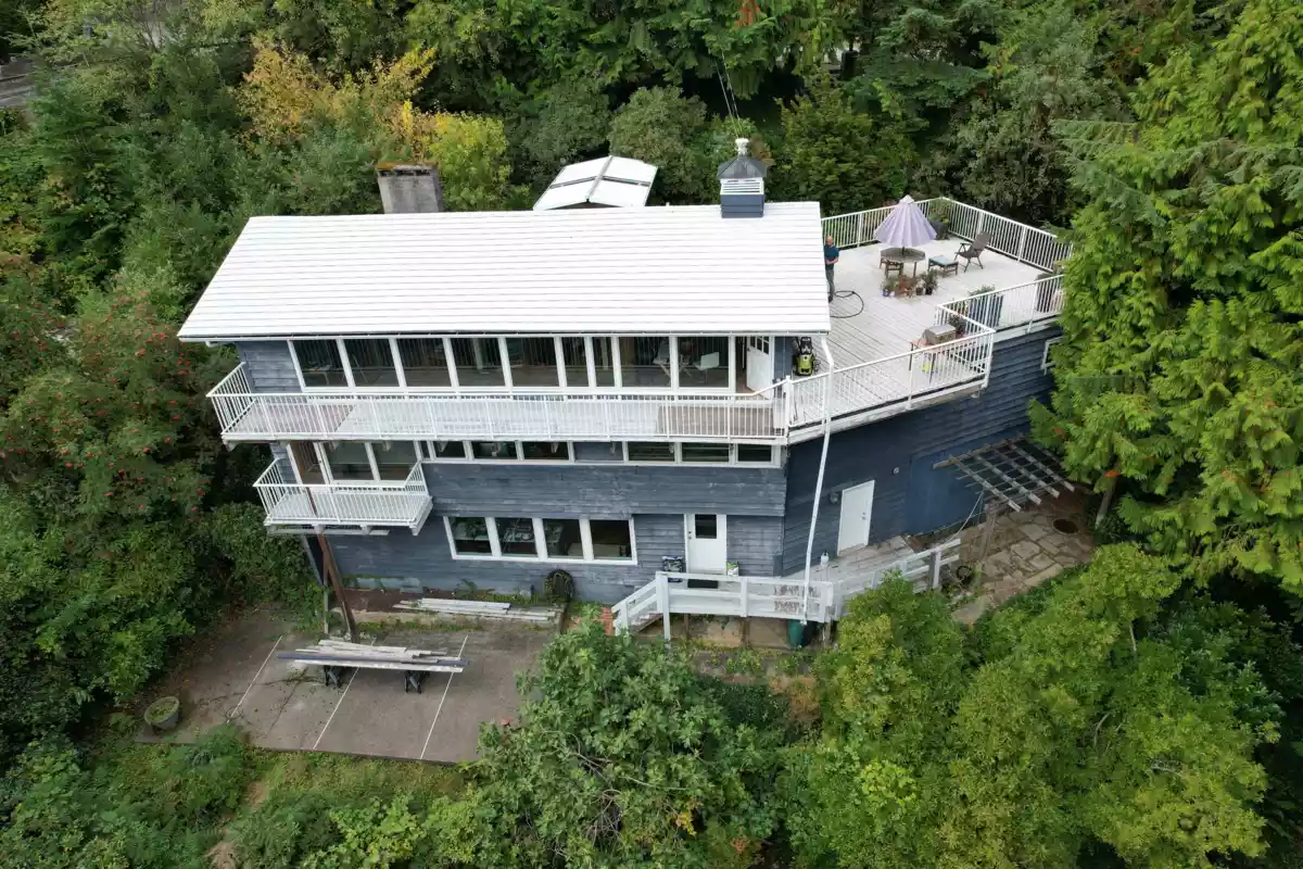 Exterior Front Photo of 510 St. Andrews Road, West Vancouver, BC