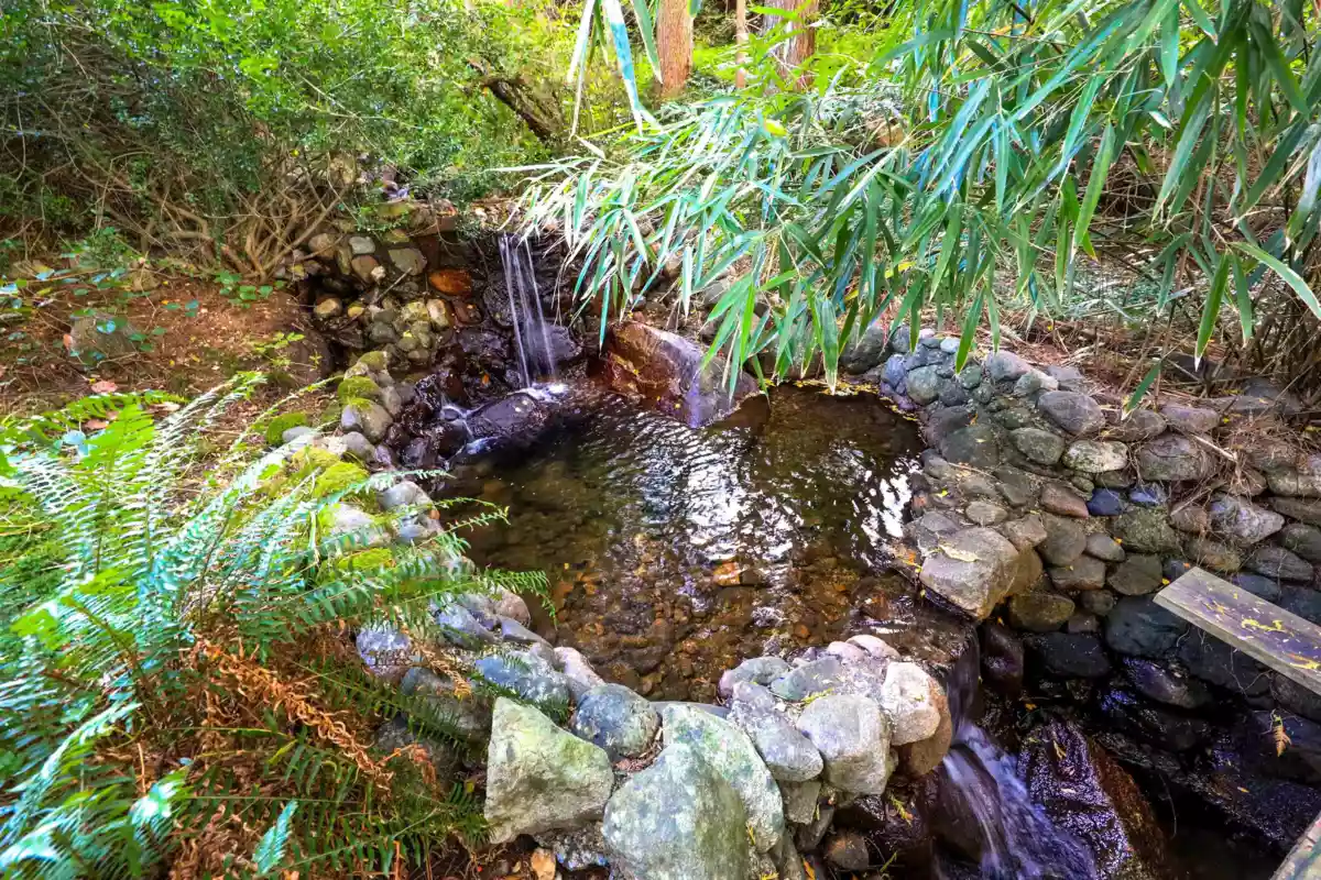 Mudroom Photo of 510 St. Andrews Road, West Vancouver, BC