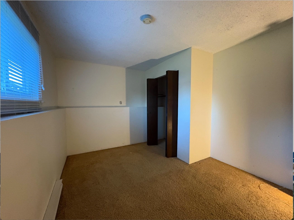 Entry Foyer Photo of 32174 Sandpiper Place, Mission, BC