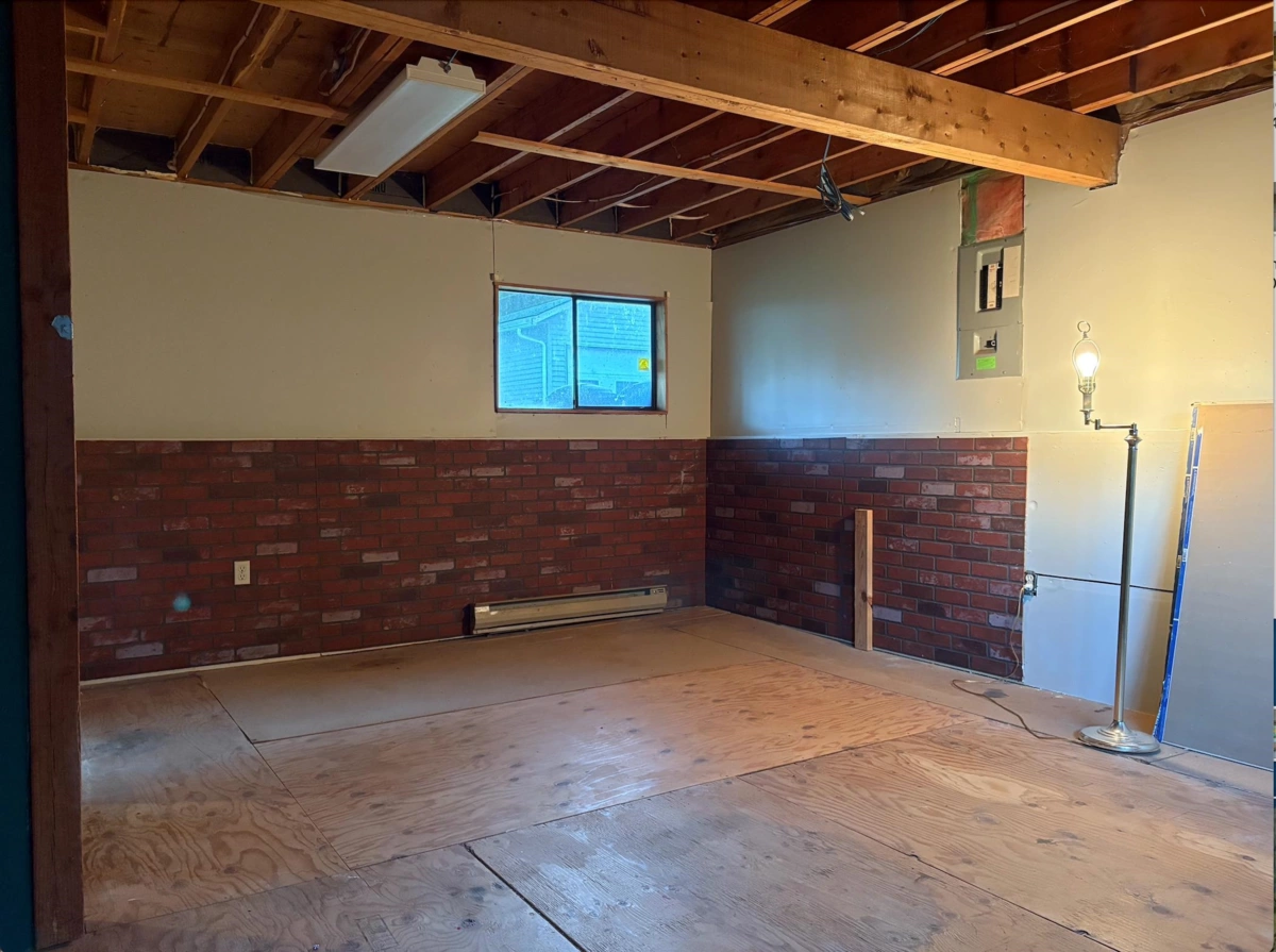 Hallway Photo of 32174 Sandpiper Place, Mission, BC