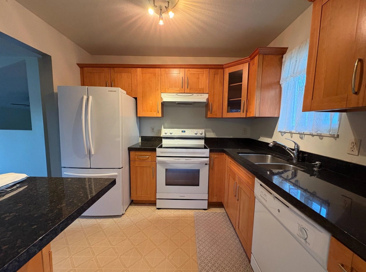 Pantry Photo of 32174 Sandpiper Place, Mission, BC