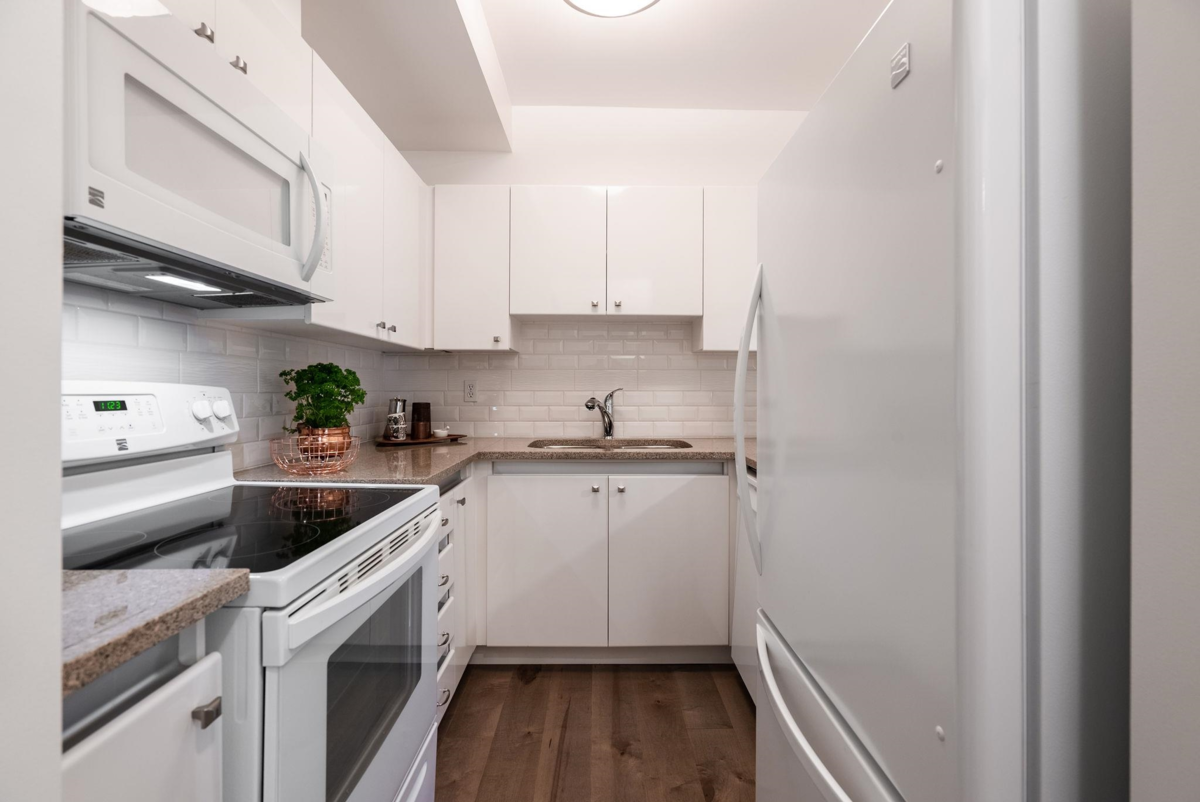 Primary Bathroom Photo of 304 1928 Nelson Street, Vancouver, BC