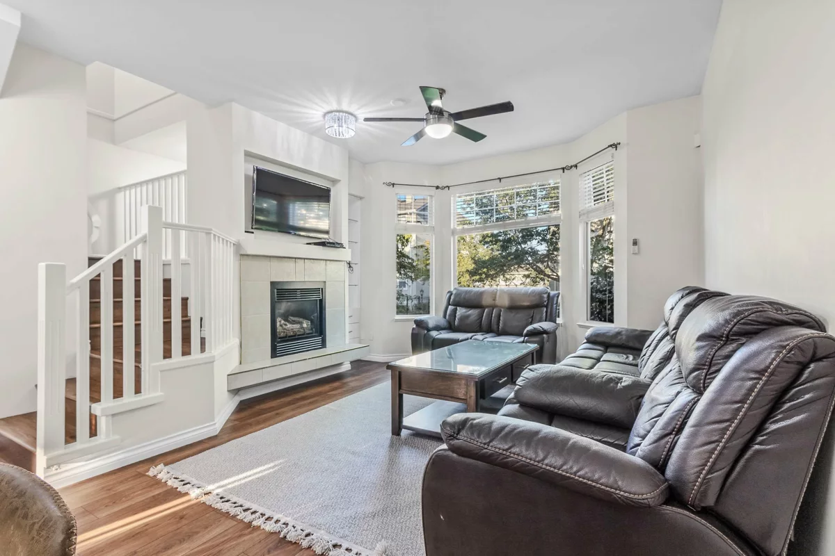 Primary Bathroom Photo of 16 6518 121 Street, Surrey, BC