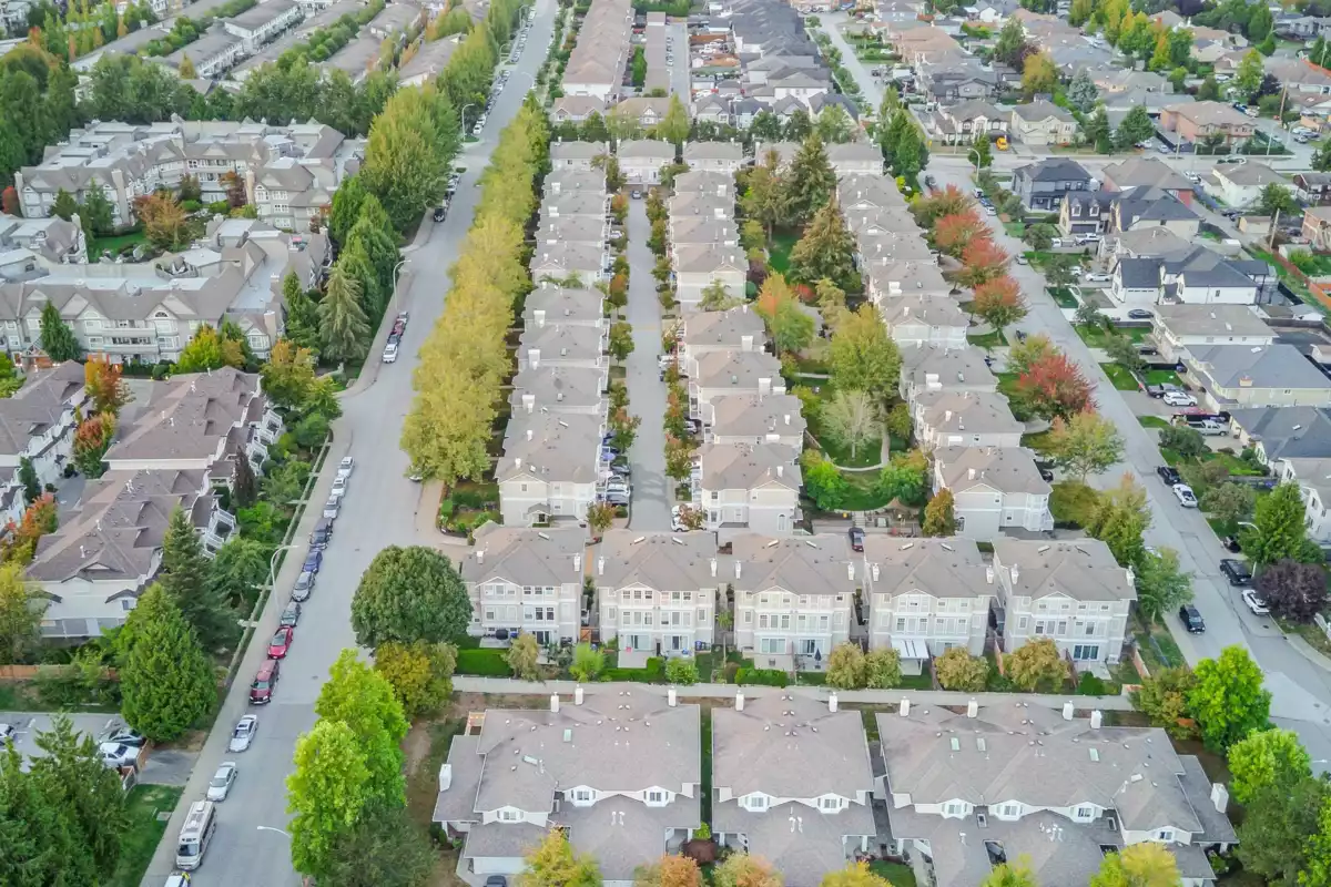 Swimming Pool Photo of 16 6518 121 Street, Surrey, BC
