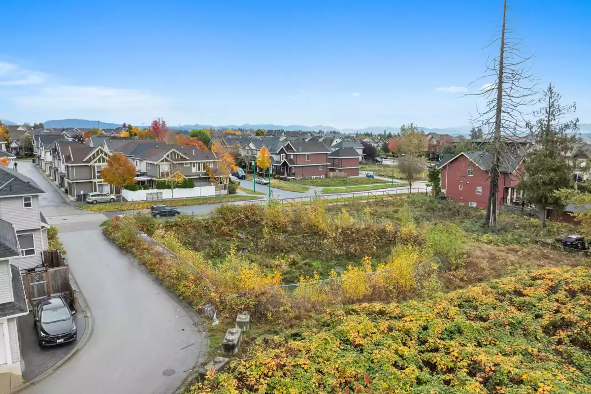 Breakfast Nook Photo of 6702 191a Street, Surrey, BC