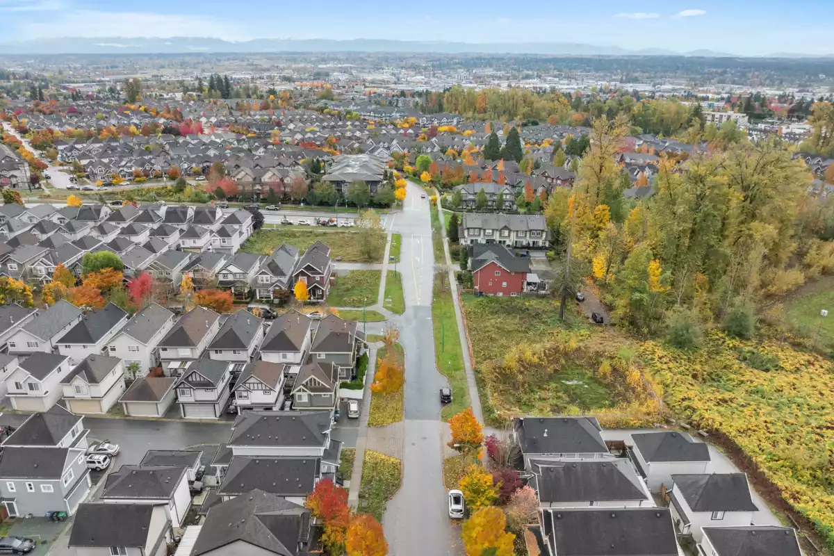 Kitchen Photo of 6702 191a Street, Surrey, BC