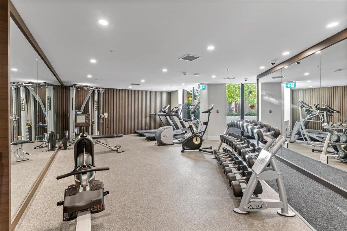 Backyard Photo of 604 1439 George Street, White Rock, BC