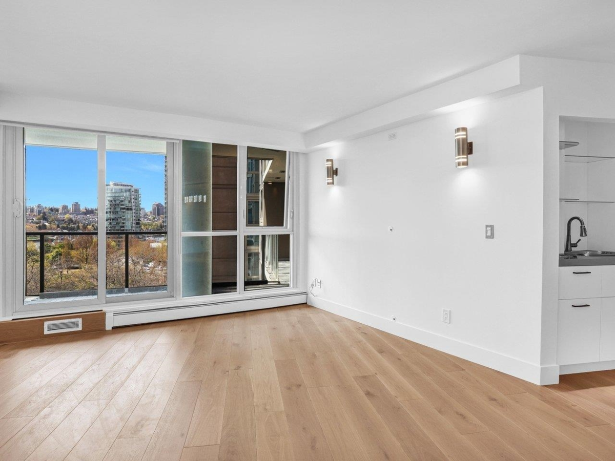 Dining Area Photo of 802 1318 Homer Street, Vancouver, BC