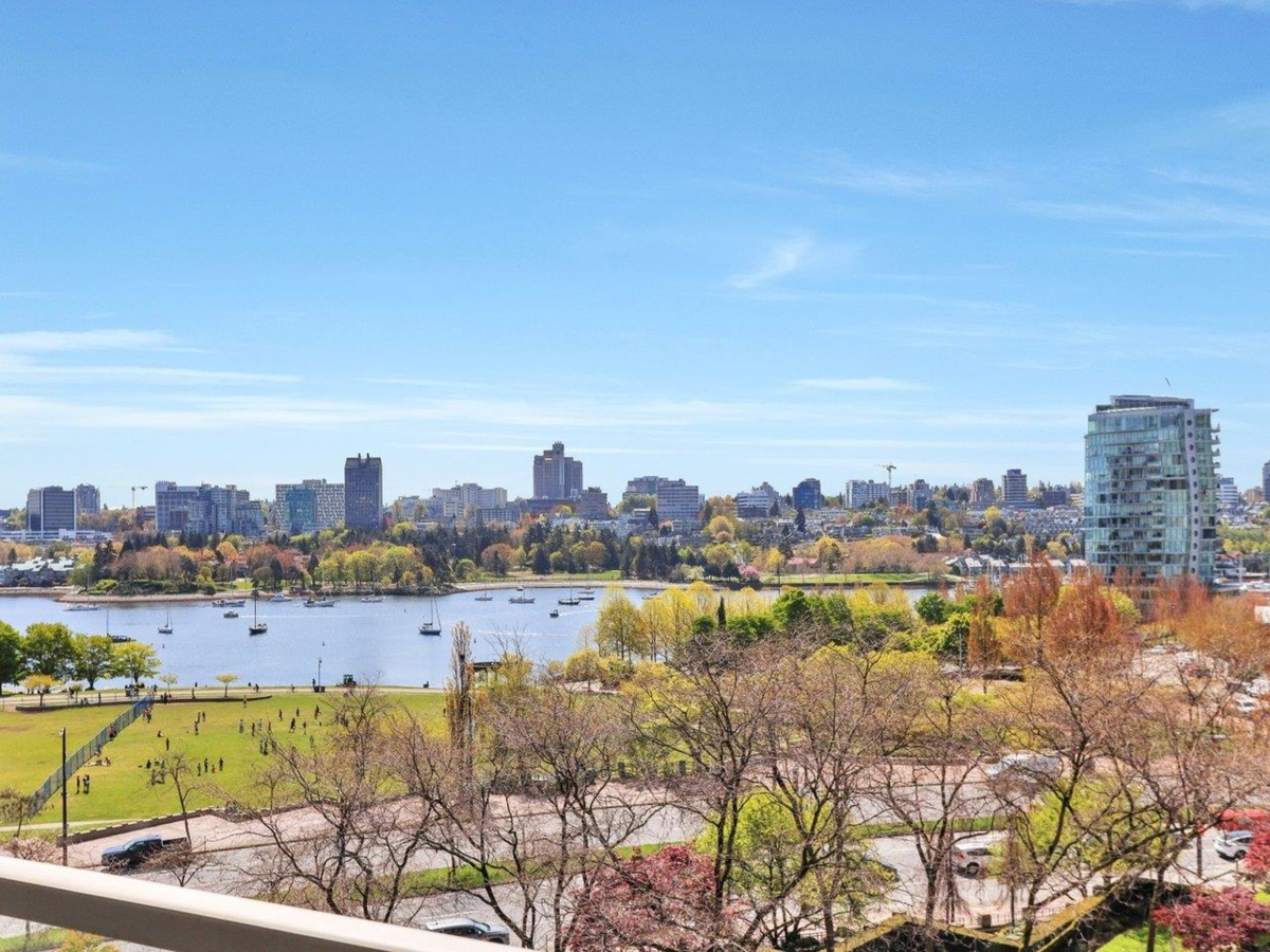 Hallway Photo of 802 1318 Homer Street, Vancouver, BC