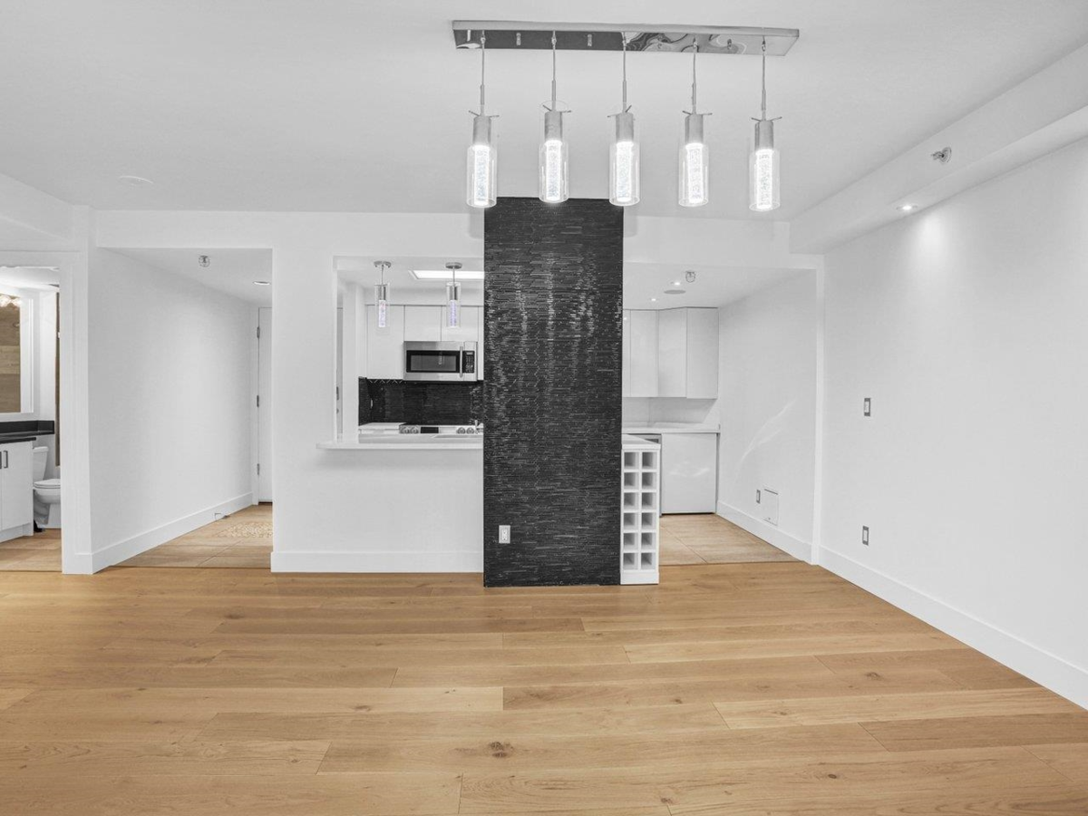 Walk-In Closet Photo of 802 1318 Homer Street, Vancouver, BC