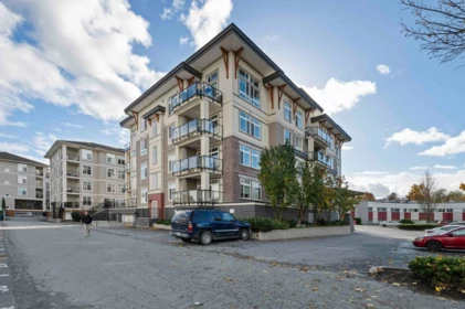 303 9130 Corbould Street, Chilliwack, BC, Chilliwack — Apartment/Condo for sale