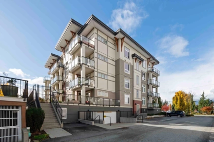 303 9130 Corbould Street, Chilliwack, BC, Chilliwack — Apartment/Condo for sale