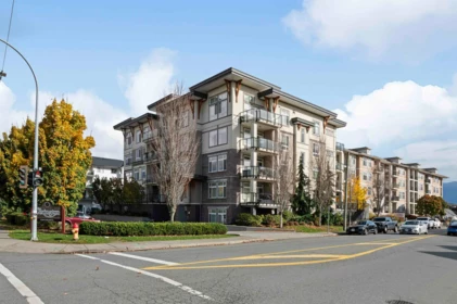 303 9130 Corbould Street, Chilliwack, BC, Chilliwack — Apartment/Condo for sale