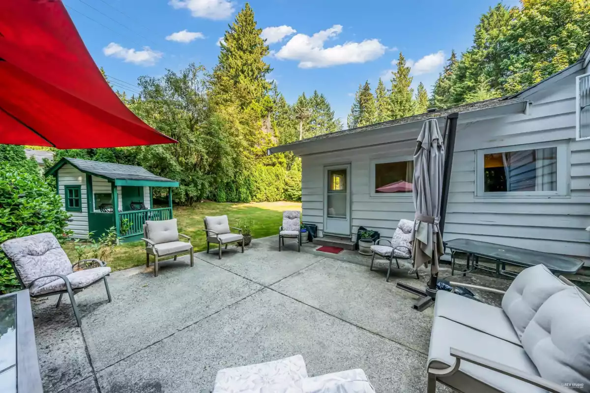 Neighborhood Park Photo Near 410 Hadden Drive, West Vancouver, BC