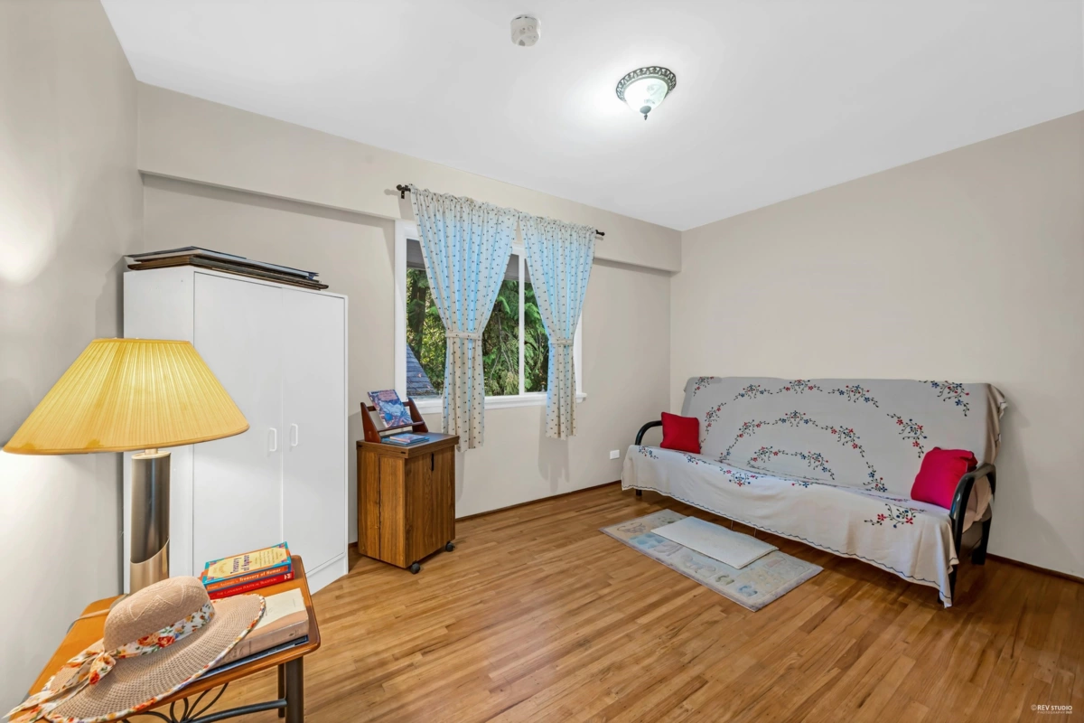 Office / Den Photo of 410 Hadden Drive, West Vancouver, BC