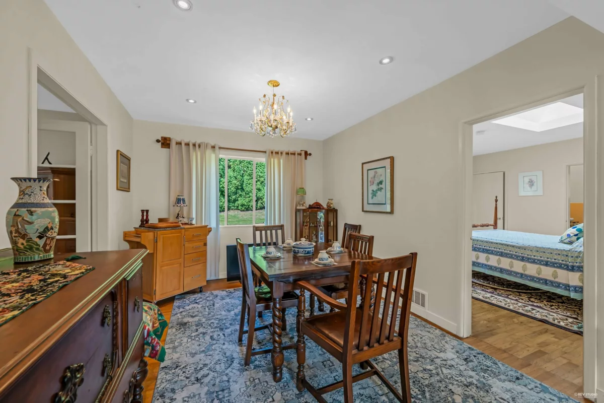 Primary Bedroom Photo of 410 Hadden Drive, West Vancouver, BC