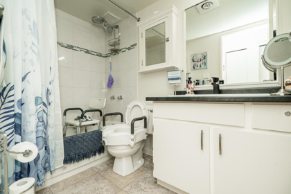 Primary Bathroom Photo of 106 5224 204 Street, Langley, BC