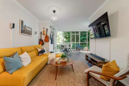 304 6888 Station Hill Drive, Burnaby, BC, Burnaby — Apartment/Condo for sale