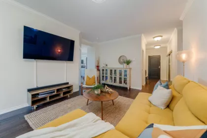 304 6888 Station Hill Drive, Burnaby, BC, Burnaby — Apartment/Condo for sale