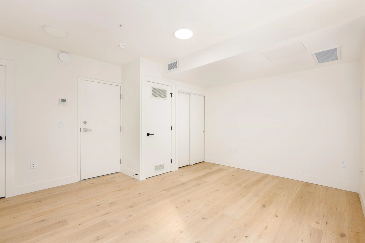 Garage Interior Photo of TH6 610 E 3rd Street, North Vancouver, BC