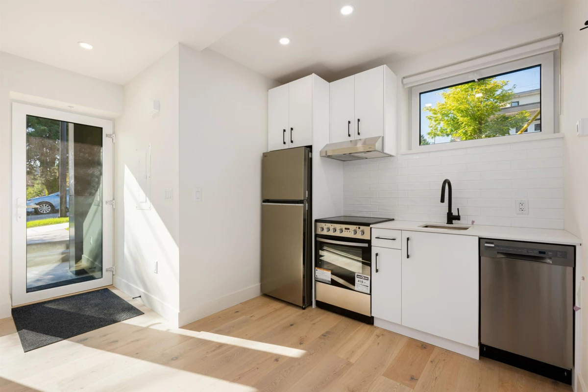 Garden / Landscaping Photo of TH6 610 E 3rd Street, North Vancouver, BC