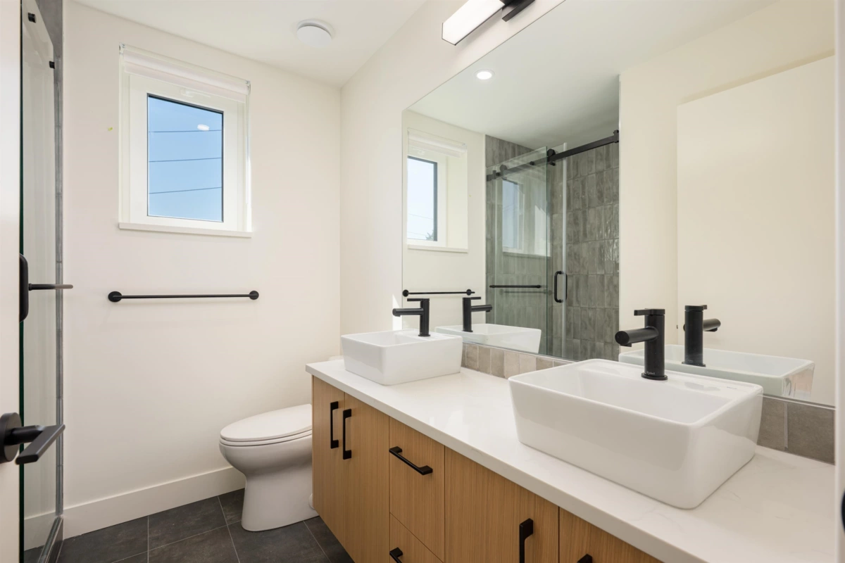 Powder Room Photo of TH6 610 E 3rd Street, North Vancouver, BC