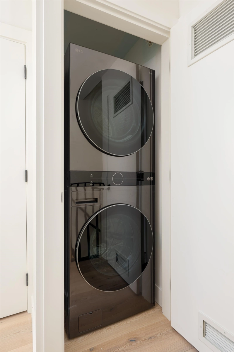 Staircase Photo of TH6 610 E 3rd Street, North Vancouver, BC